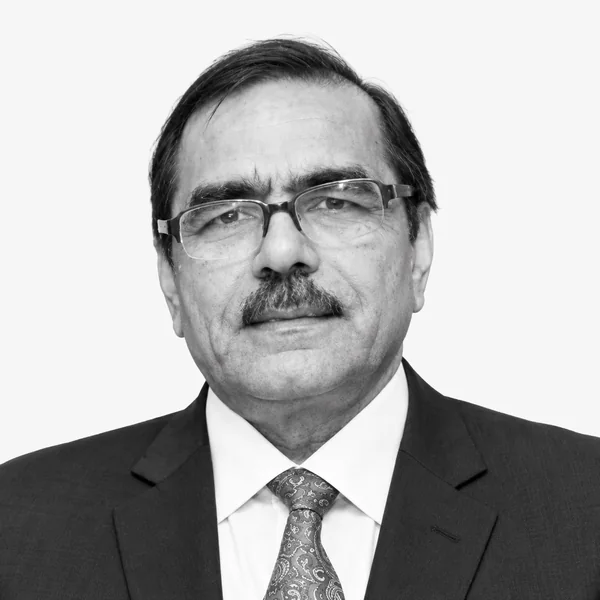 Dr. Umesh Kapil